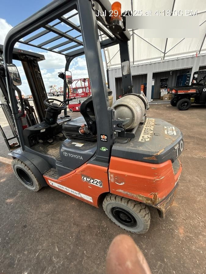 2022 TOYOTA 50-8FGU25