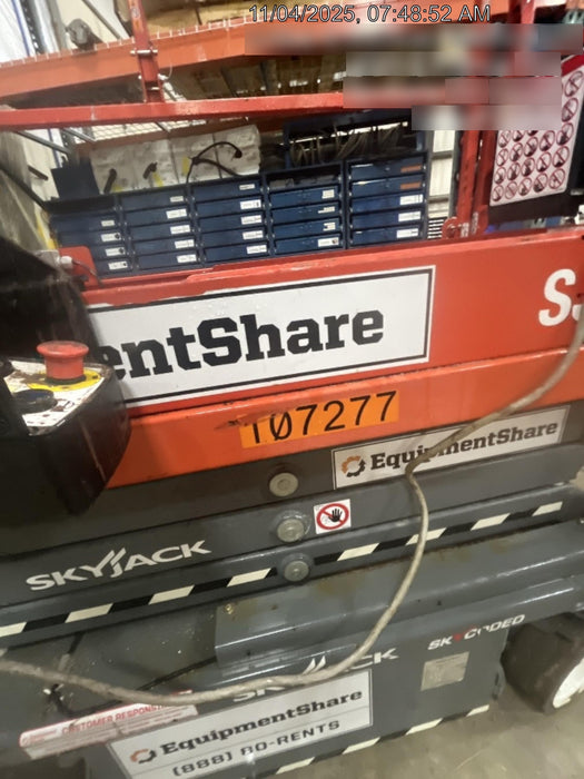 2020 Skyjack SJIII-3219 Solid NM Tires, Half height spring hinged entry gate, Dual Beacons, 800W Inverter