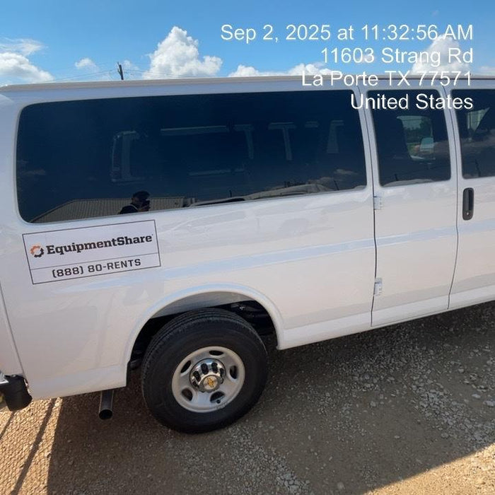 2025 CHEVROLET Express Van - Rental