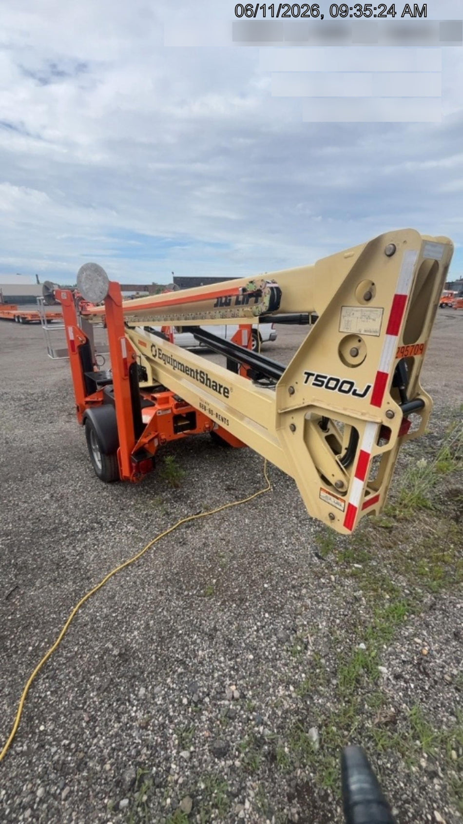 2023 JLG T500J