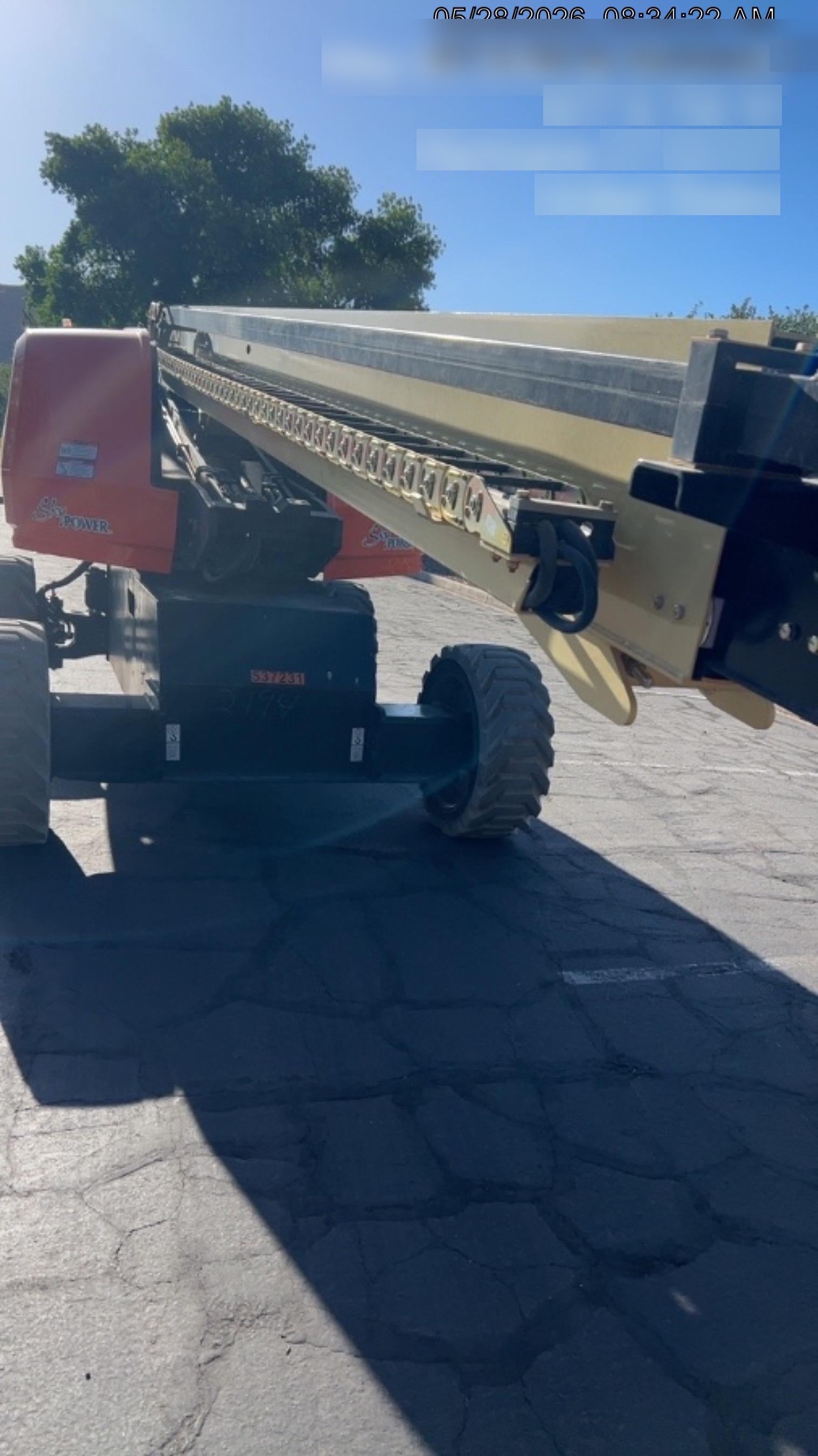 2025 JLG 660SJ