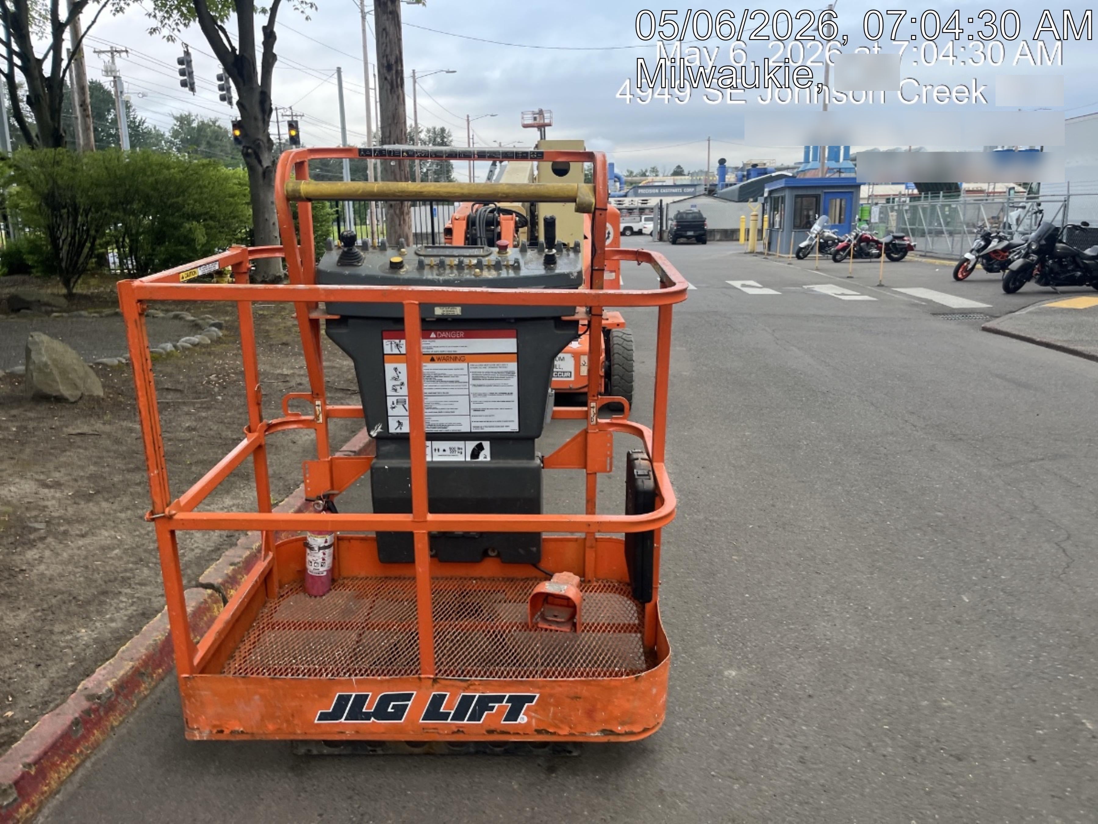 2019 JLG E400AJPN
