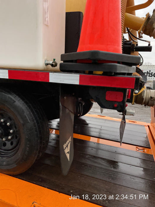 2022 Vac-Tron LP573XDT T4 Koehler Diesel Engine, 500 Gallon Debris Tank, x2 100 Gallon Water Tanks