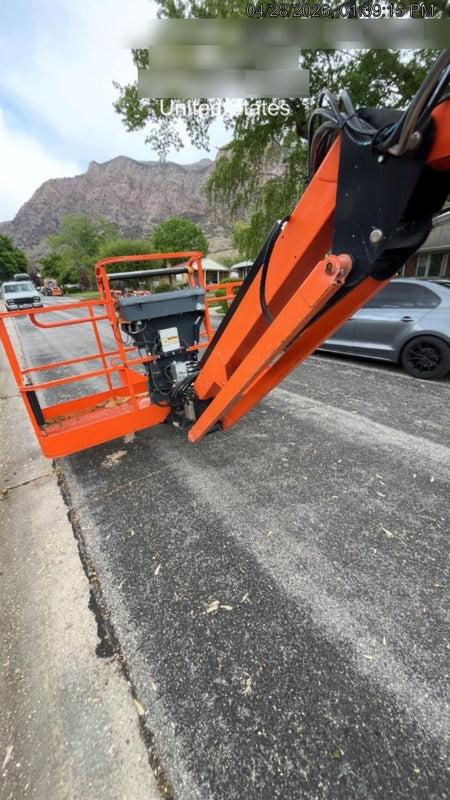 2019 JLG 860SJ