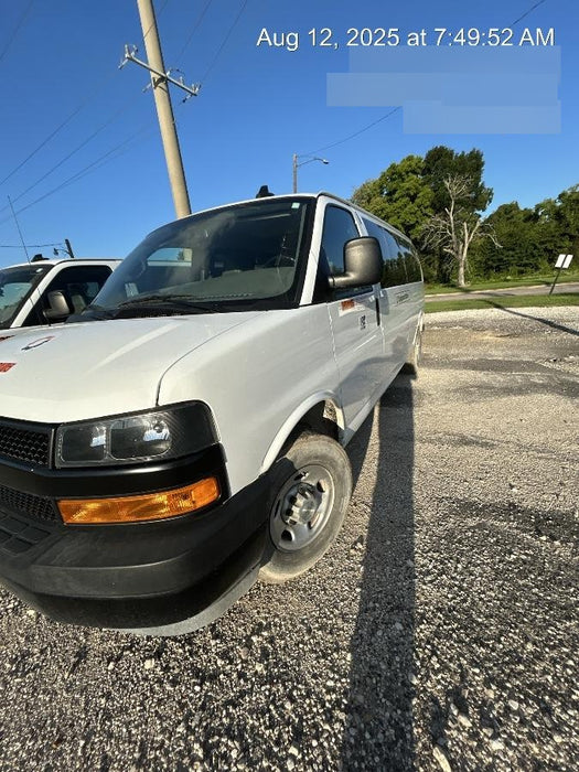 2023 CHEVROLET Express Van - Rental