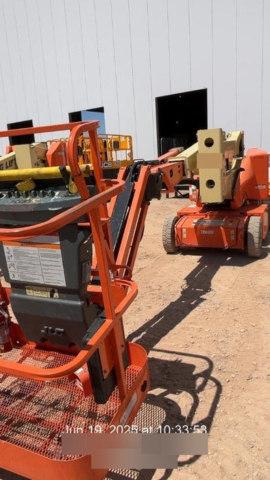2019 JLG E400AJPN