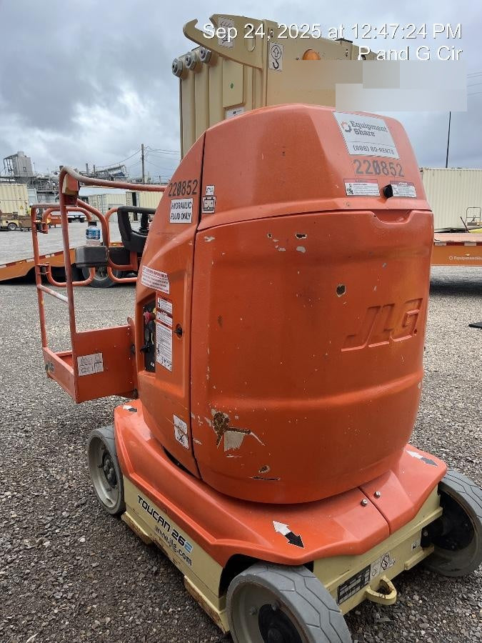 2022 JLG 26E