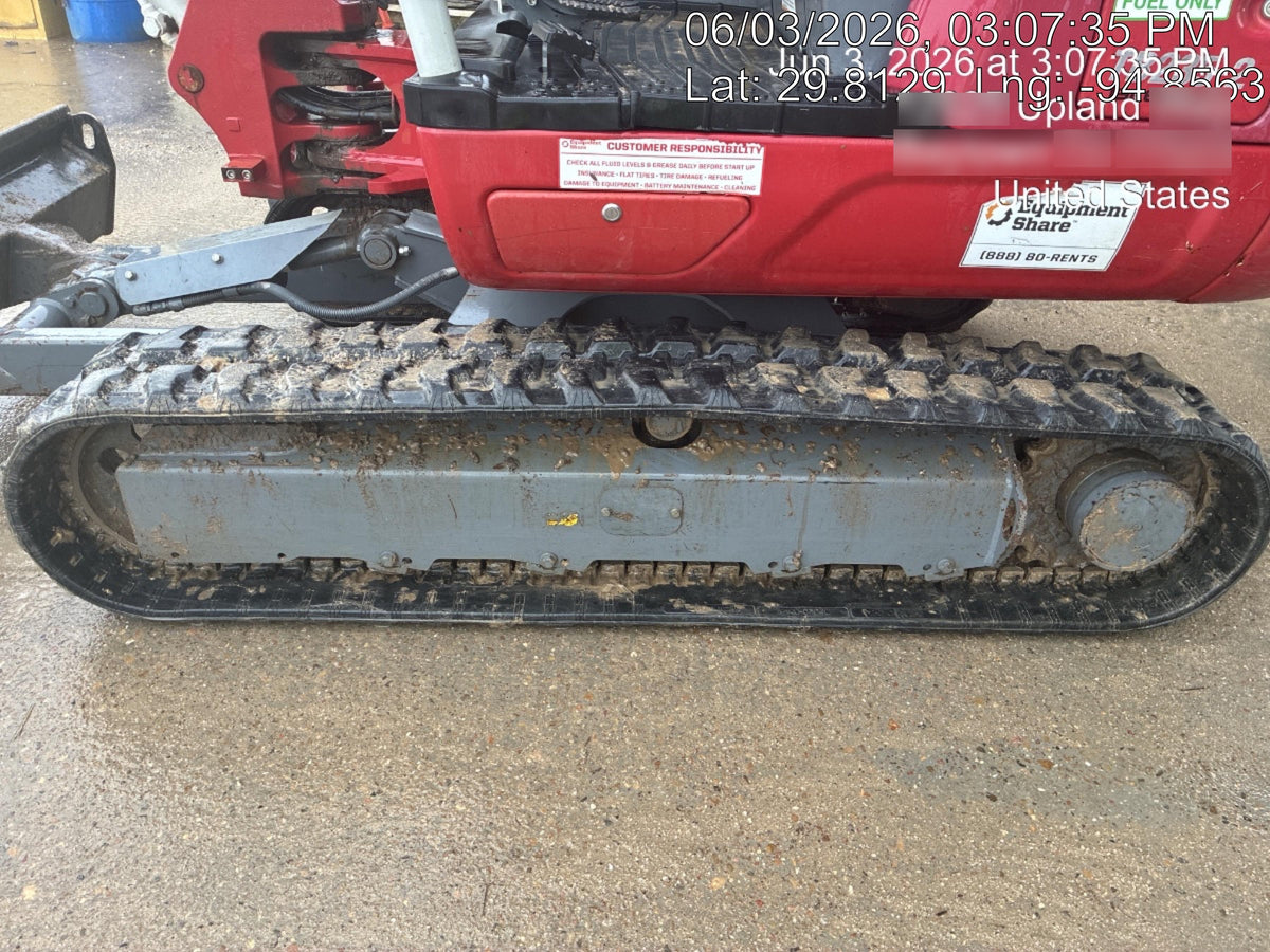 2022 TAKEUCHI TB235-2R