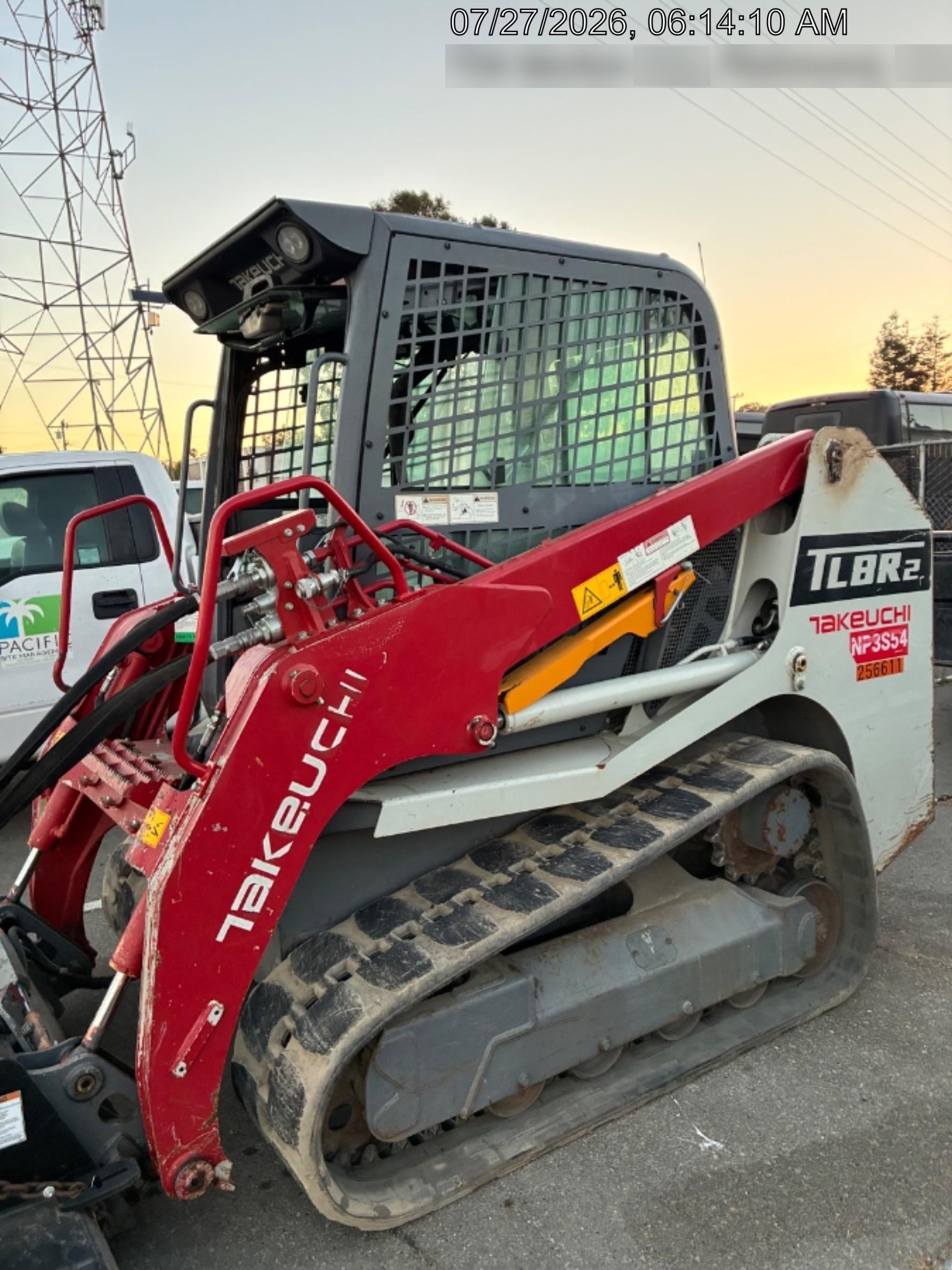 2022 TAKEUCHI TL8R2-CR