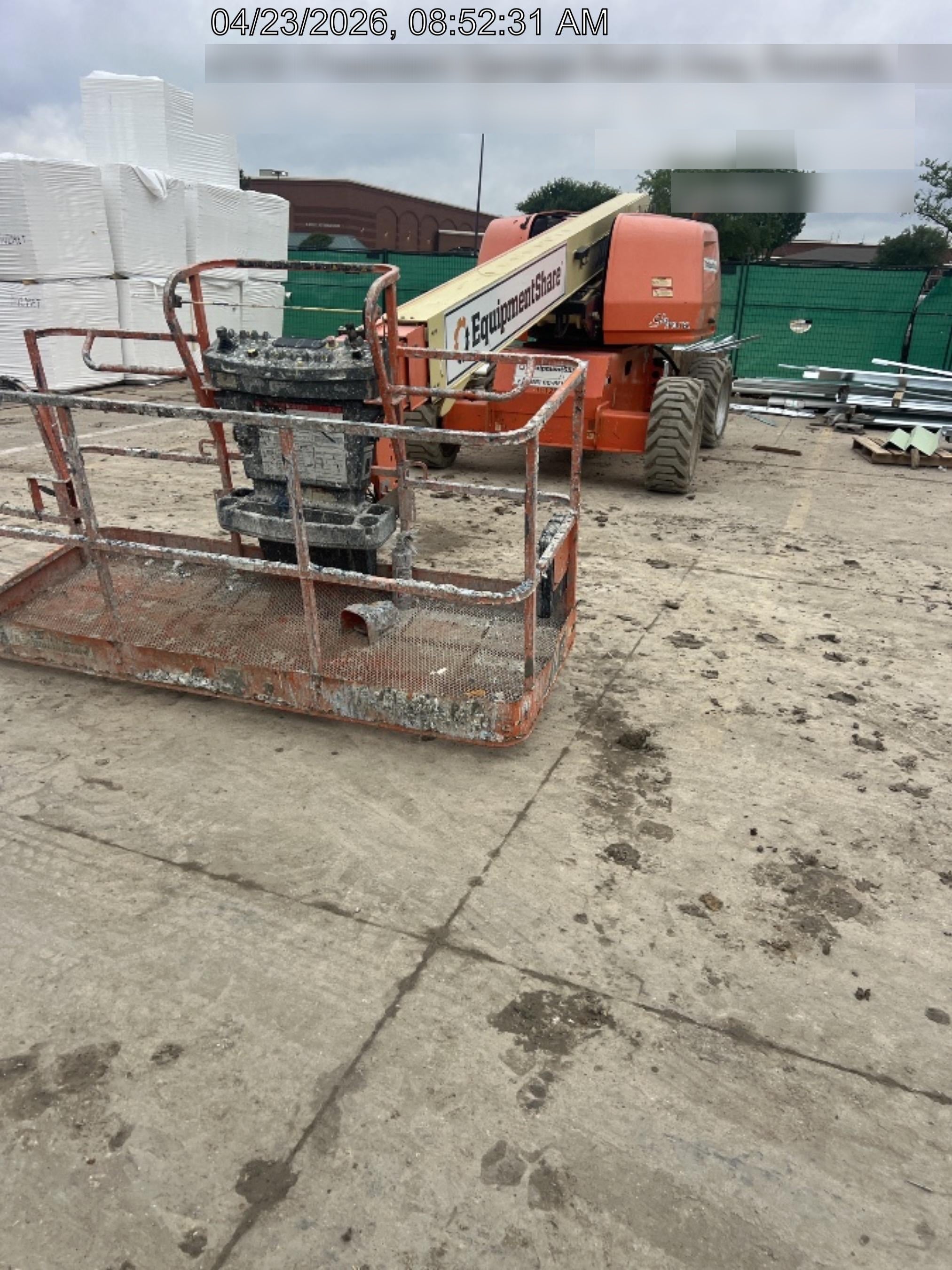 2021 JLG 600S