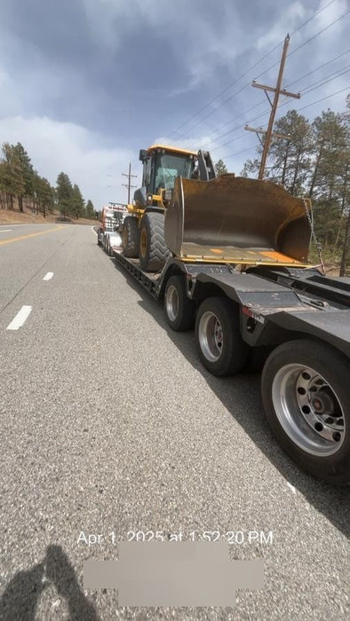 2019 John Deere 524L Cab/Heat/AIR, 3rd Function Hydraulics, Hydraulic JRB QC 2.75 Yd. Bucket, 60" Carriage/72" Forks
