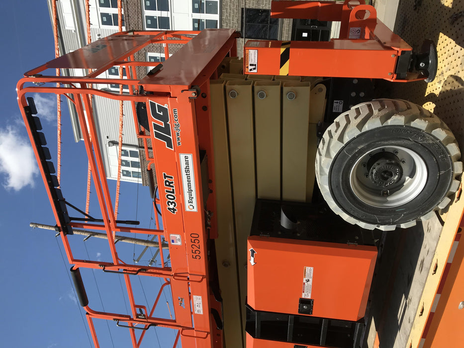 2020 JLG 430LRT