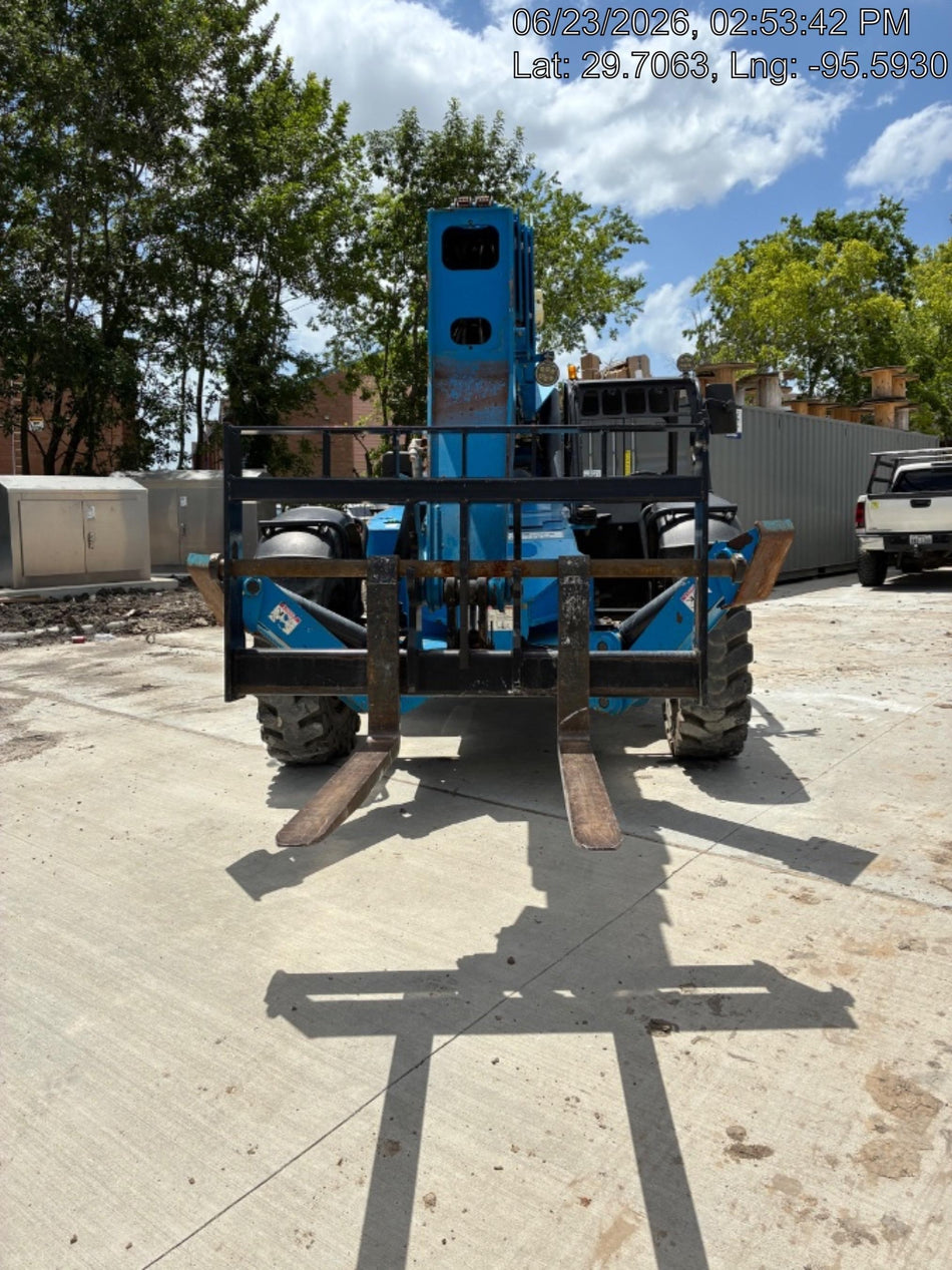 2017 GENIE GTH-1056