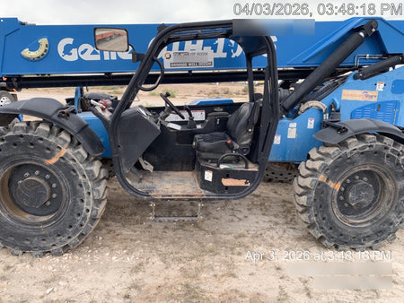 2016 GENIE GTH-1056