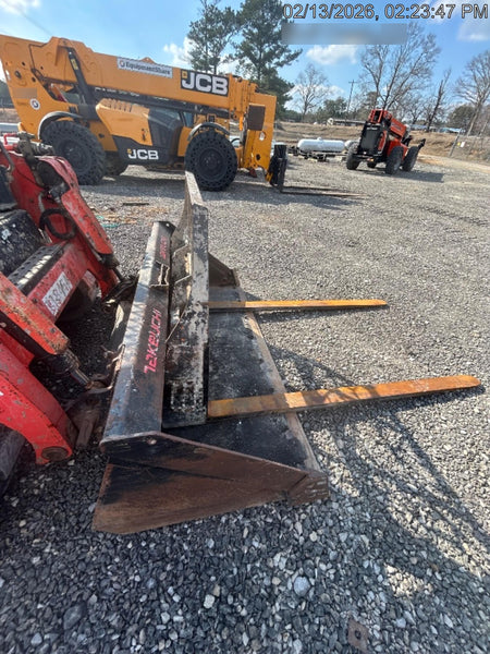 2021 PALADIN 48" Pallet Forks - Paladin