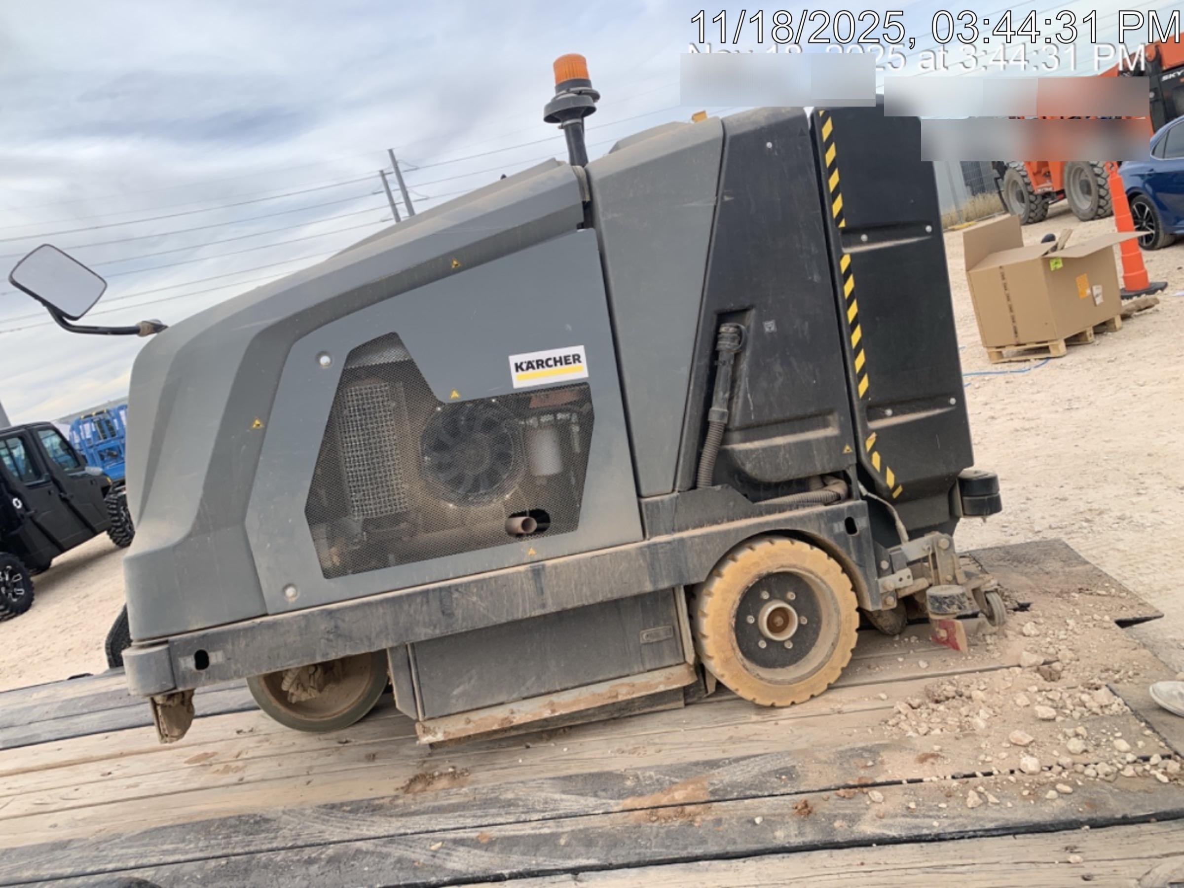 2024 KARCHER B 300 R