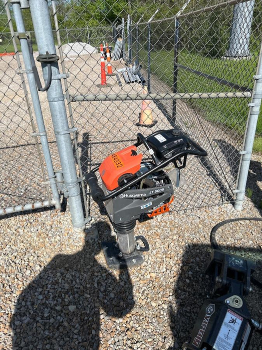 2024 HUSQVARNA LT5005