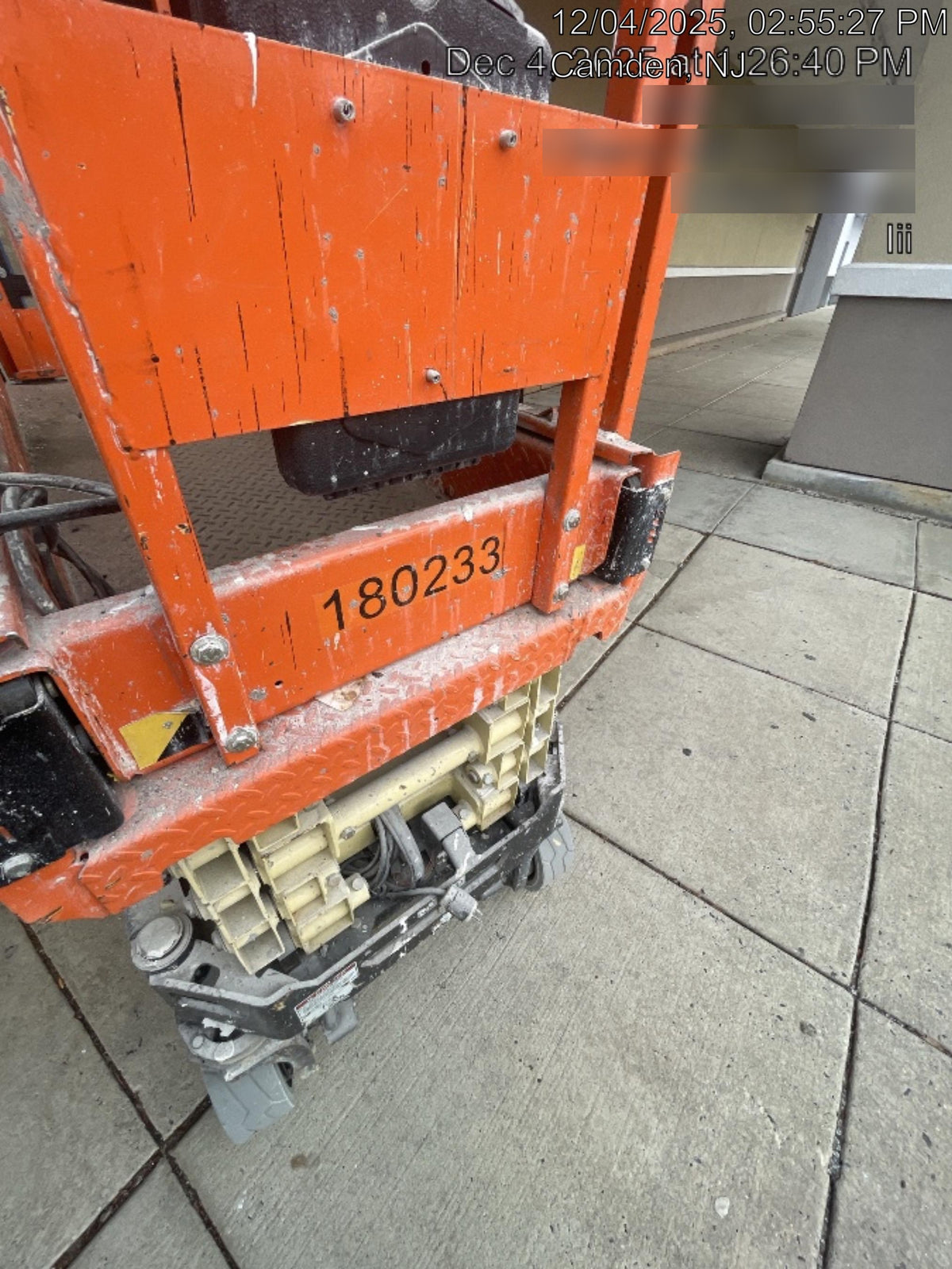 2021 JLG ES1932