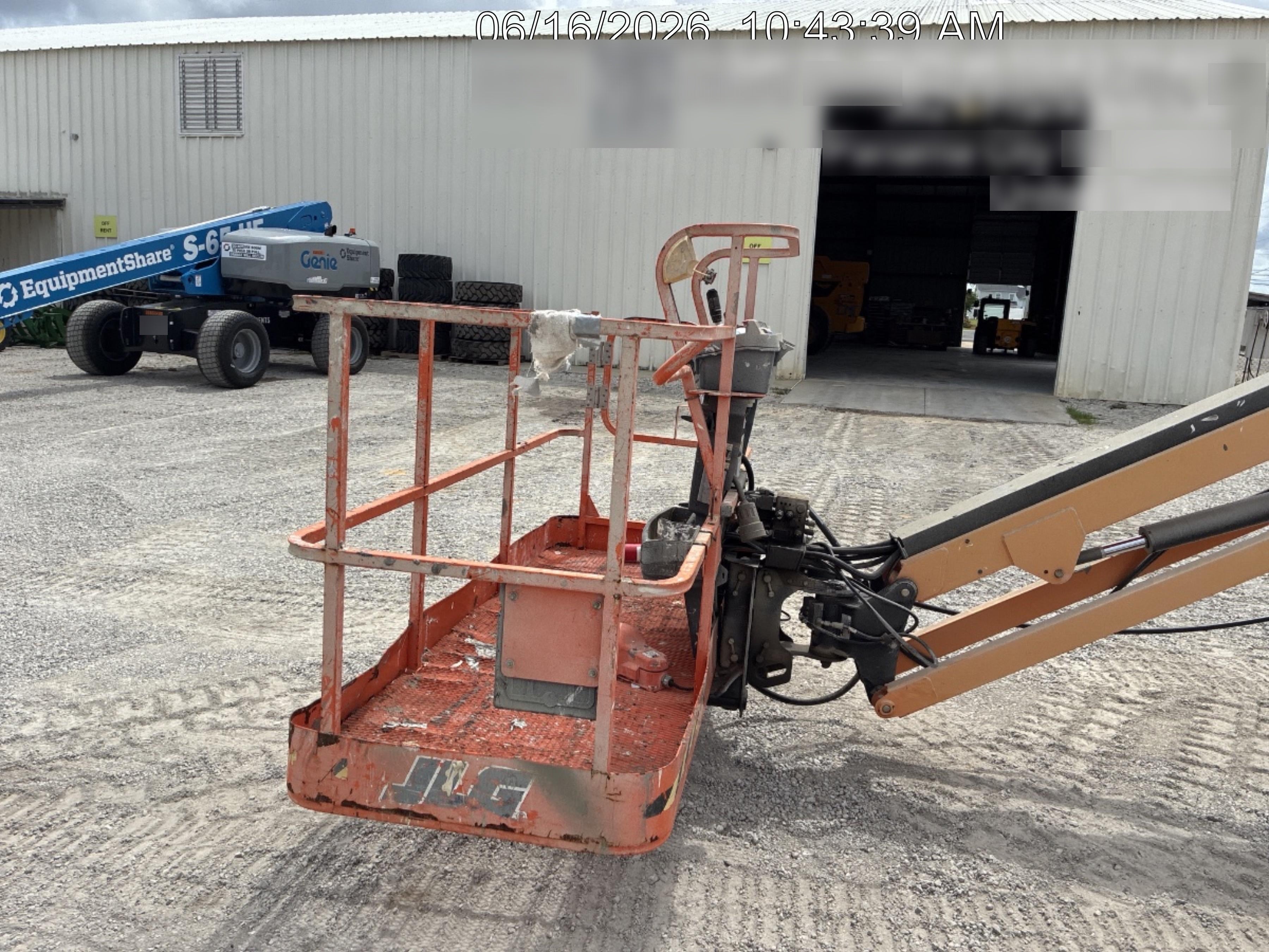 2022 JLG 660SJ Quad Track