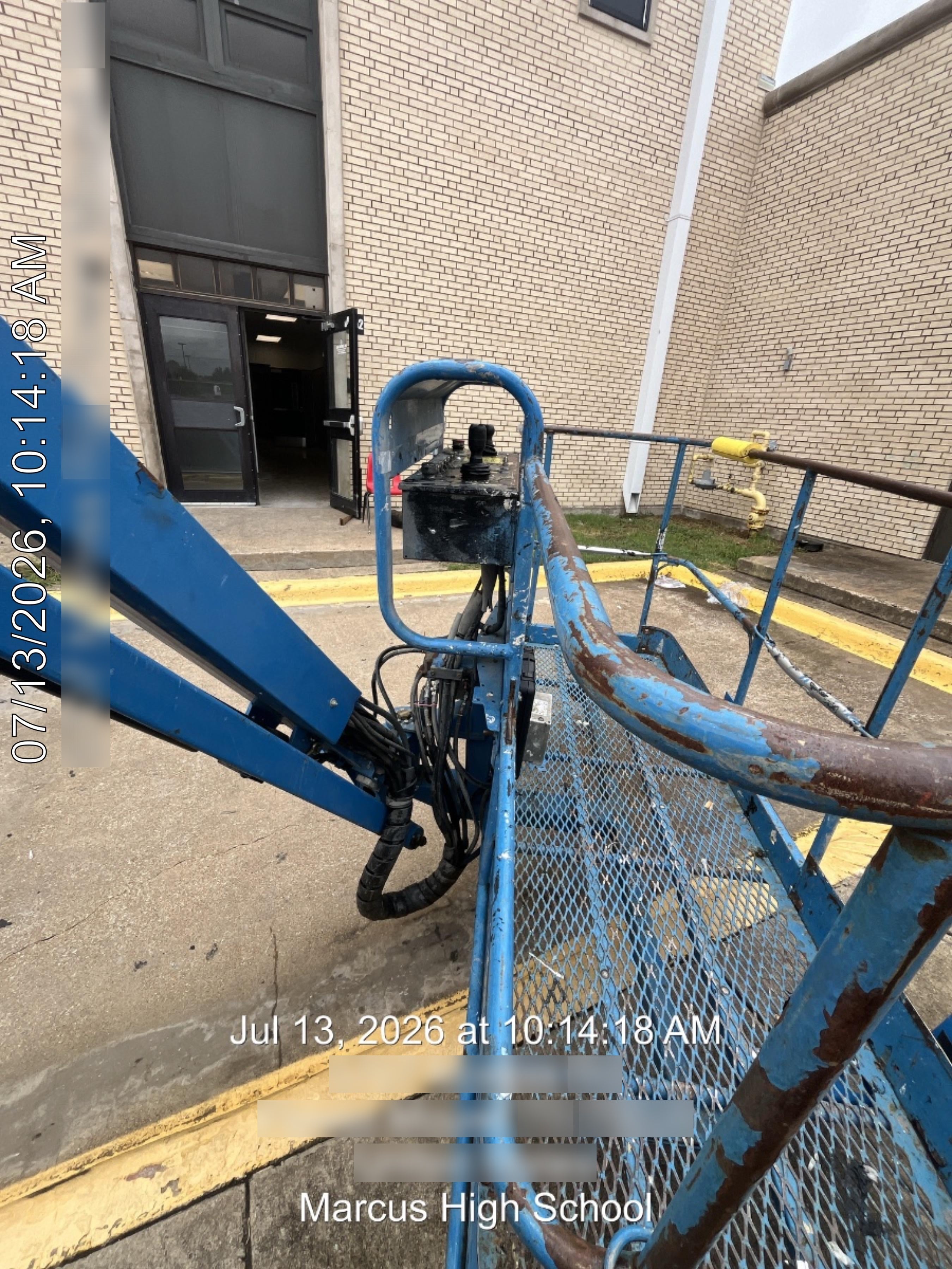2016 GENIE S-85