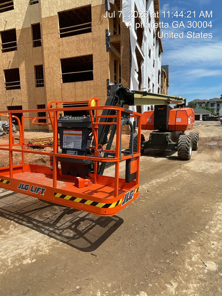 2023 JLG 800AJ