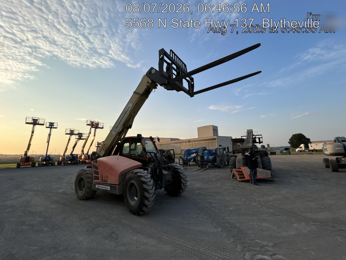 2022 JLG 1732