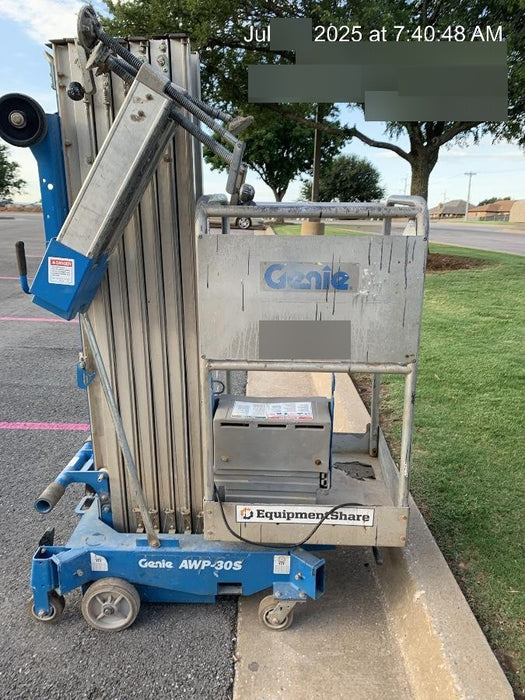 2018 GENIE AWP-30S