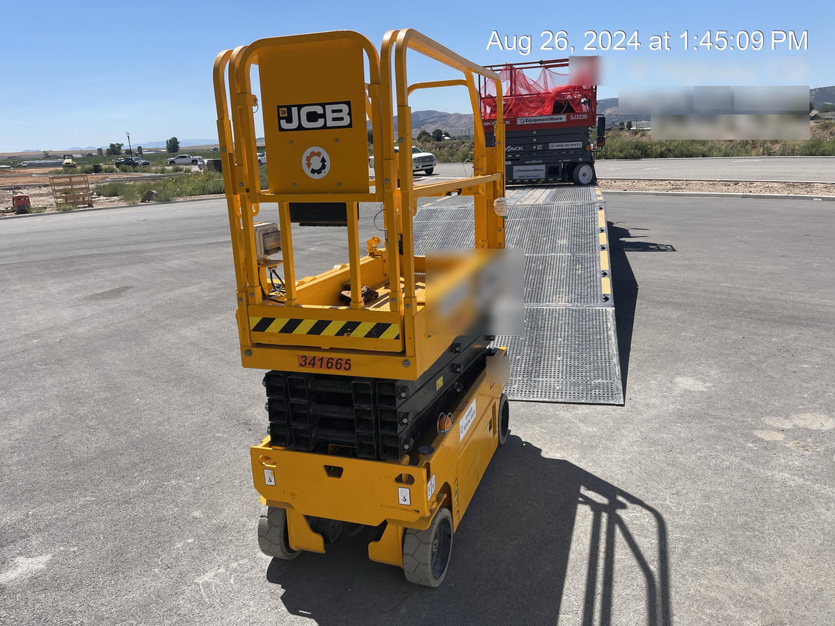 2023 JCB S1930E