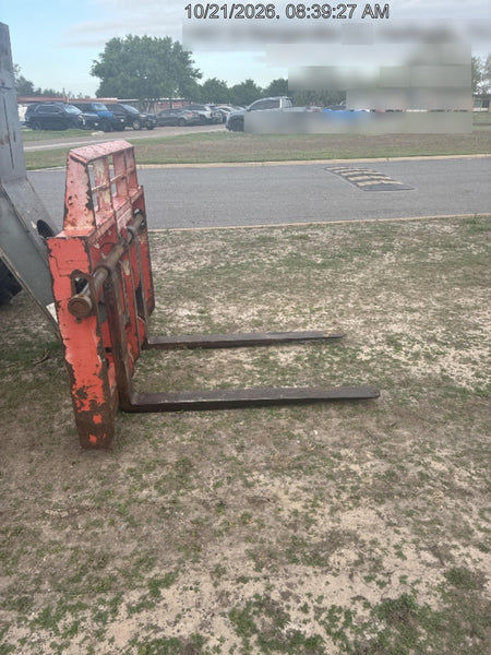2016 Skyjack SJ643 TH 60" Carriage, Solid Tires