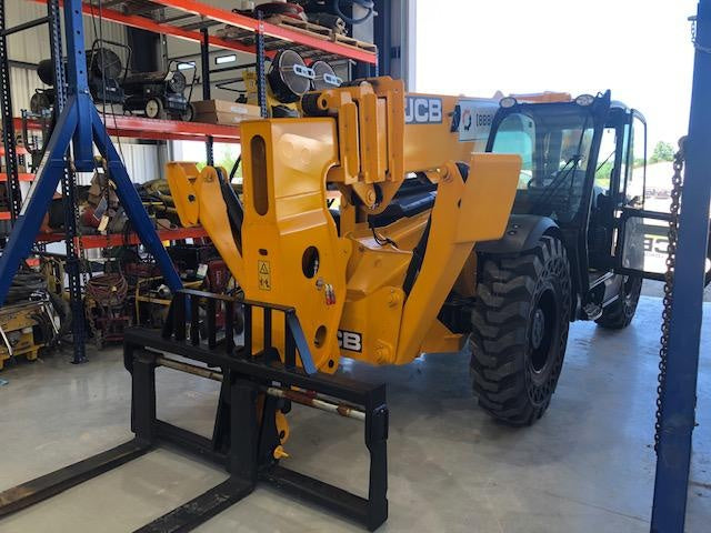 2020 JCB 512-56 Cab/Heat/Air, 109Hp, Solid Tires, Work Lights, Beacon, Aux Hydraulics, Back up Alarm, Lifting Eye, ES Decals
