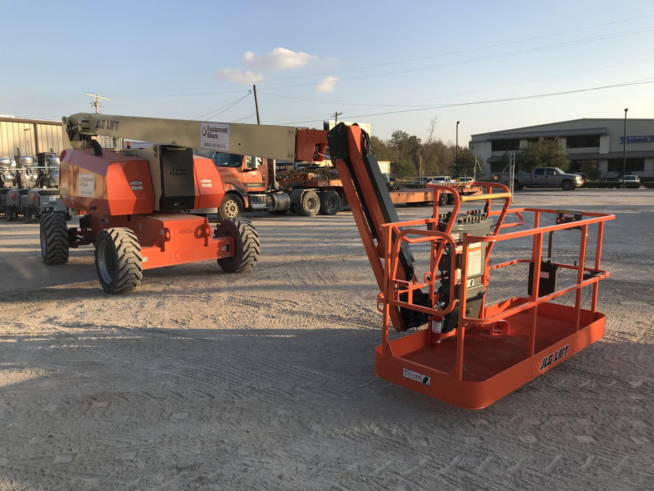 2019 JLG 800AJ