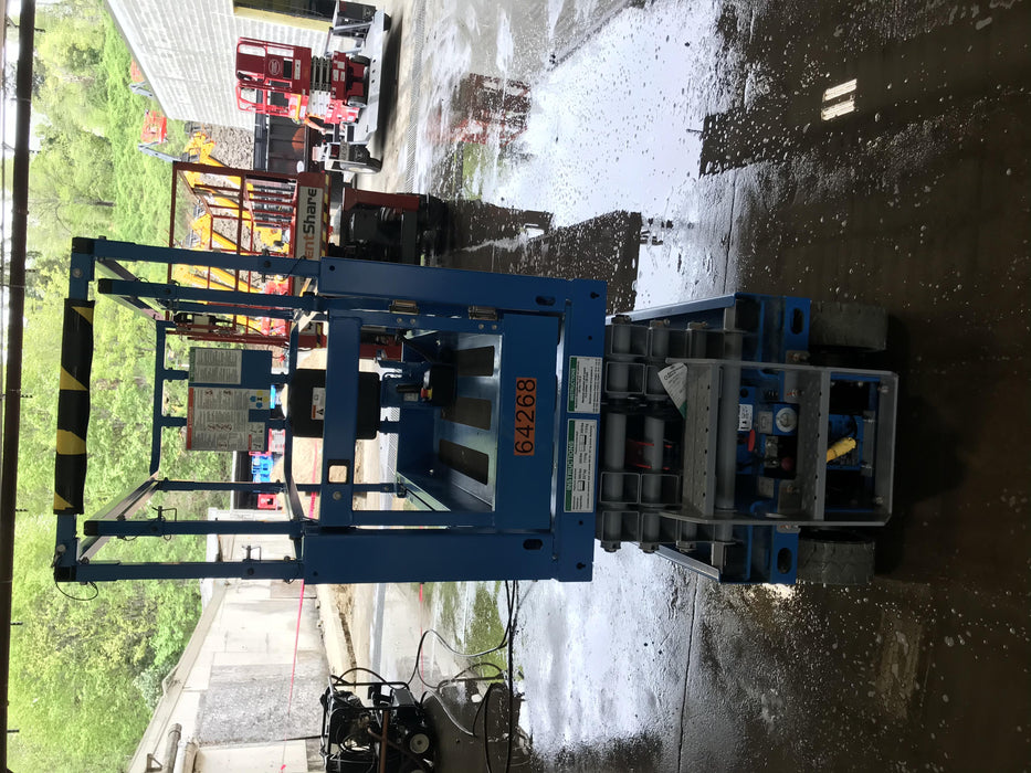 2020 Genie GS-1930 Solid Non Marking Tires, Beacon, Folding rails with half height swing gate, 800W Inverter