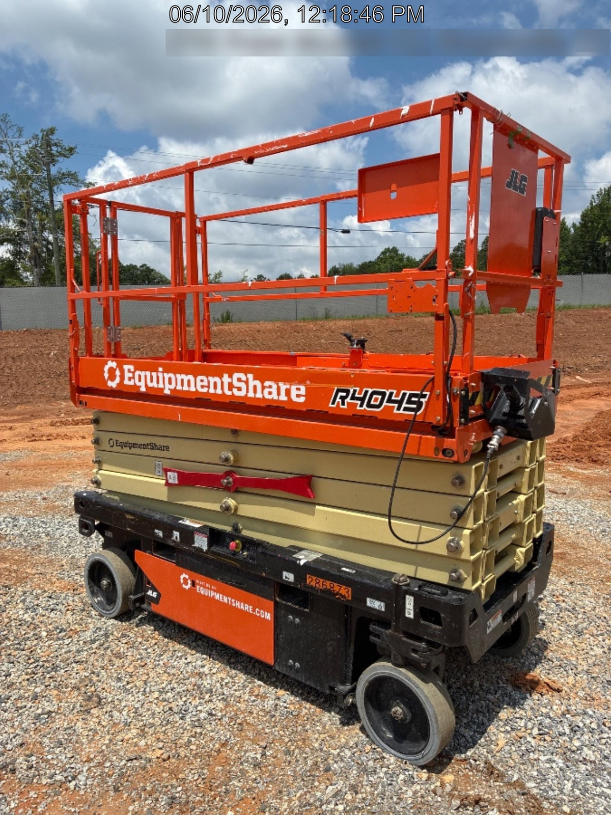 2022 JLG R4045