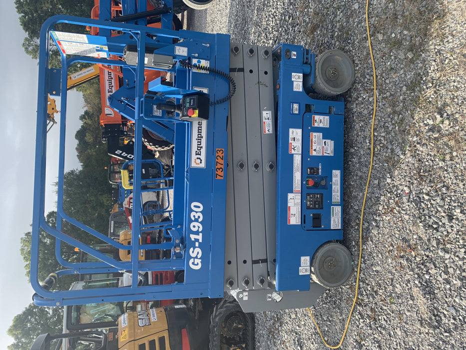 2020 Genie GS-1930 Fixed rails with chain entry gate - Pre A92.20