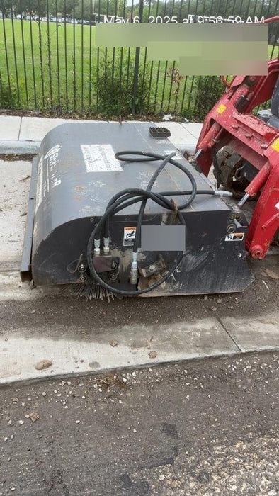 2019 PALADIN Sweepster SB72