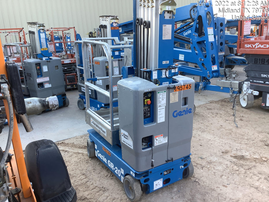 2021 GENIE GR-20