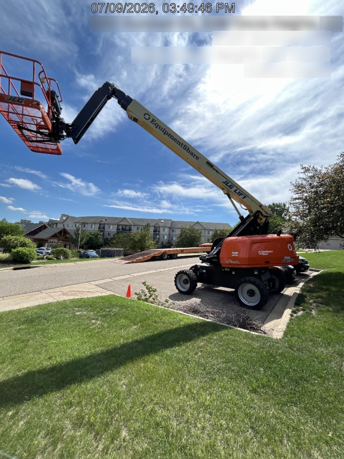 2025 JLG 660SJ