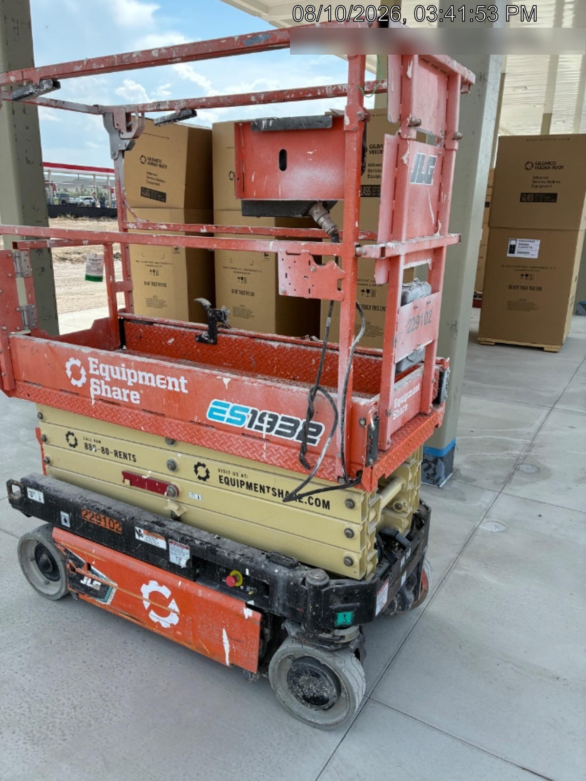 2022 JLG ES1932