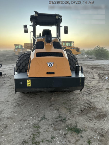 2021 CASE SV211E