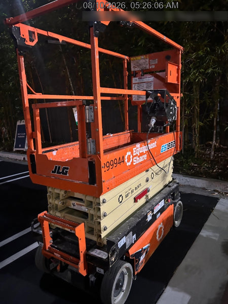 2023 JLG ES1932