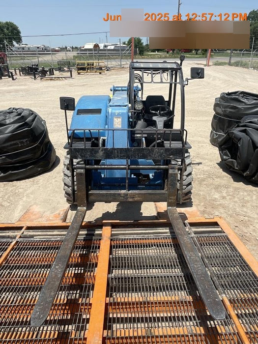 2019 Genie GTH-5519 Canopy, Solid RT Tires, LED Work Lights, Beacon w/48" Carriage, 48" Forks