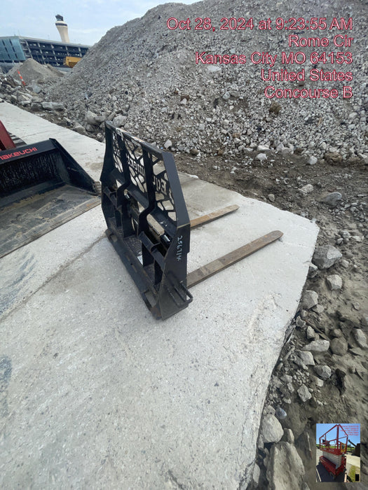 2022 PALADIN 48" Pallet Forks - Paladin