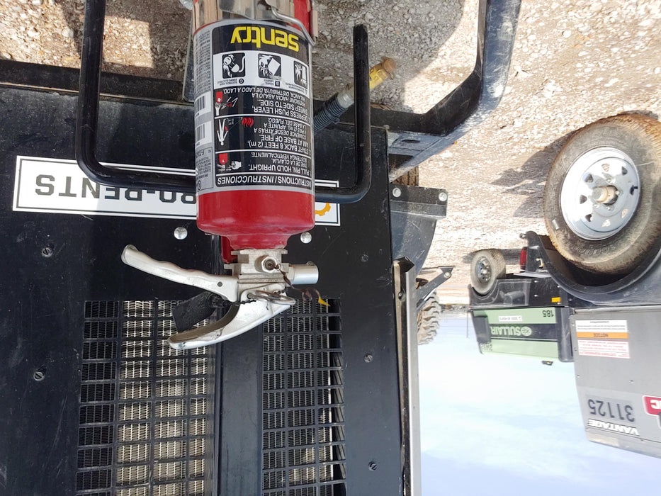 2019 Lincoln Electric Vantage 322 Welder Ready-Pak 3, Two wheel trailer, Fender and Light kit, Cable Rack