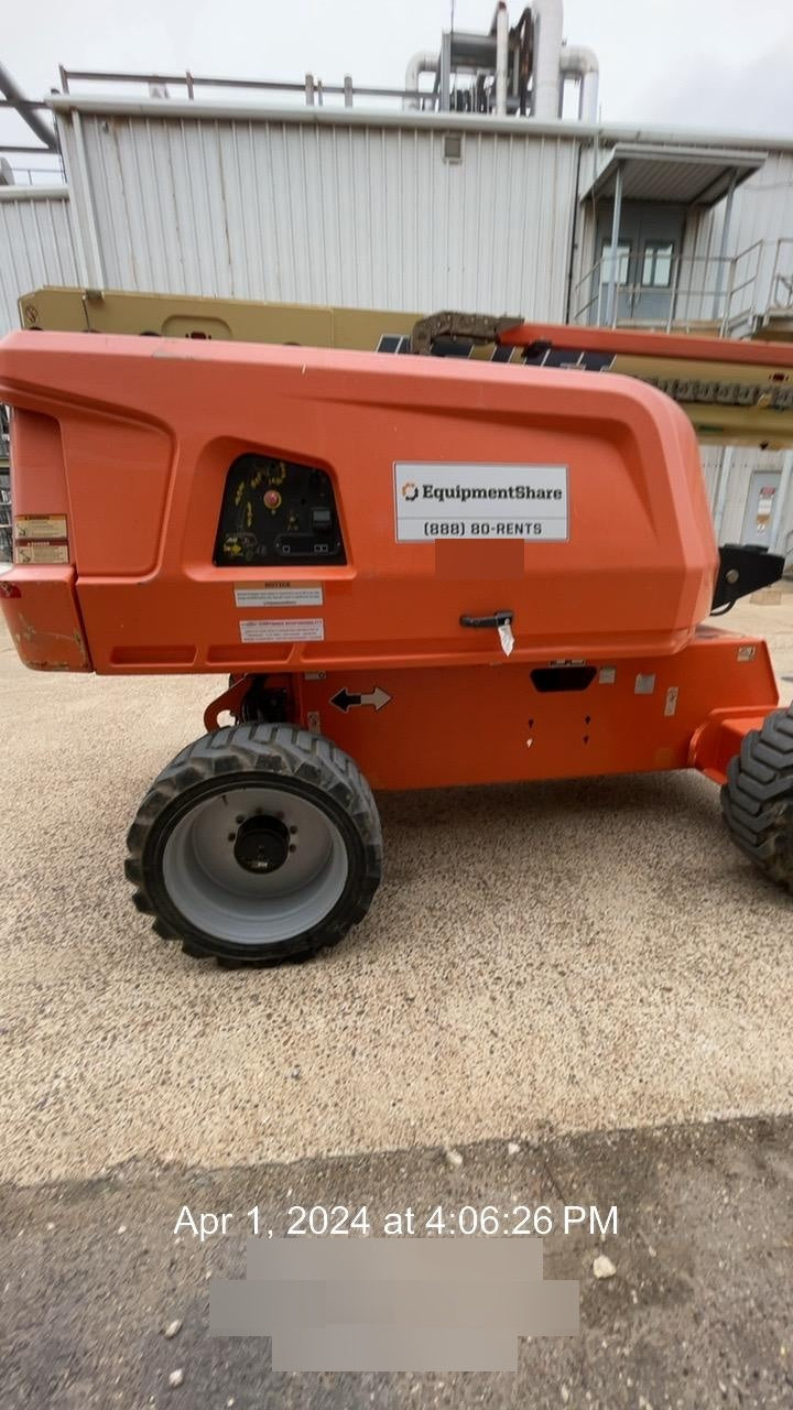 2019 JLG 660SJ