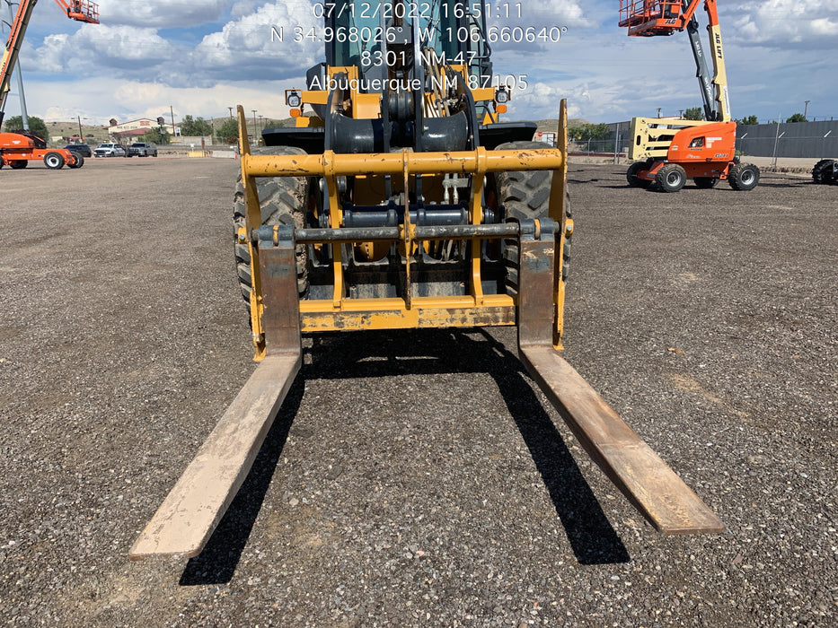2020 JOHN DEERE 96" Loader Fork Carriage - John Deere