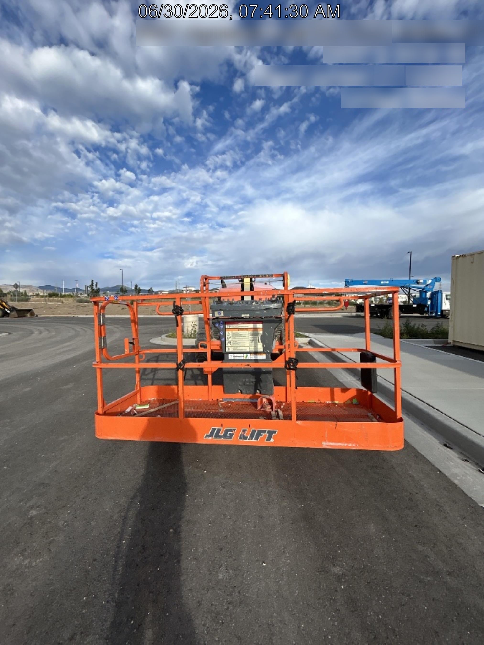 2019 JLG 400S