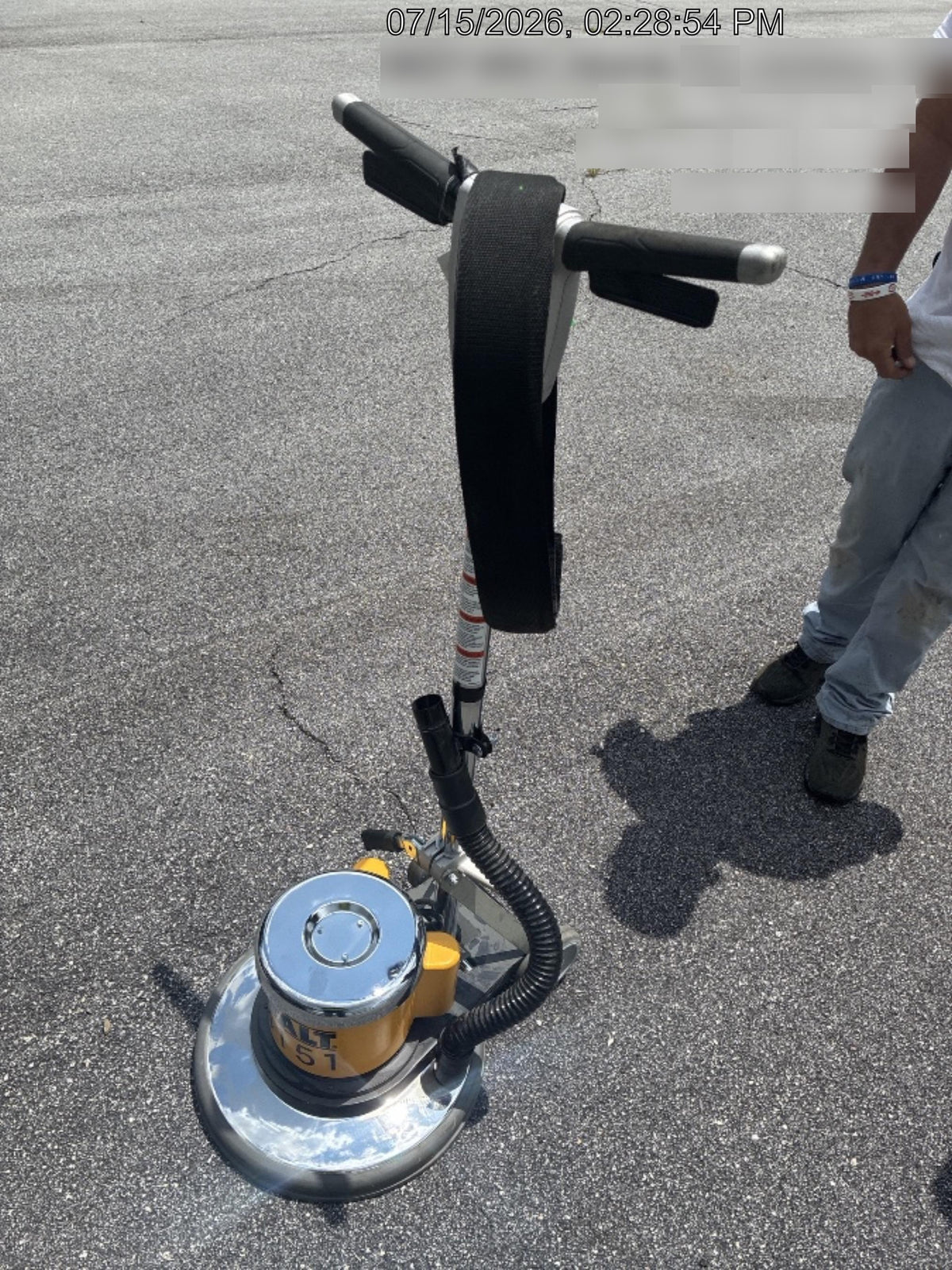 2024 DEWALT 216-RS