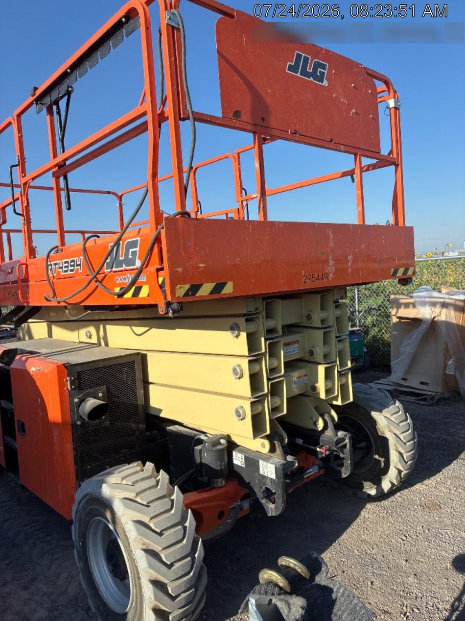 2023 JLG RT4394