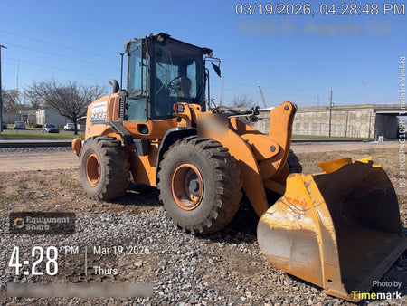 2016 Case 621F CLOSED CAB, JRB 416 STYLE HYD COUPLER