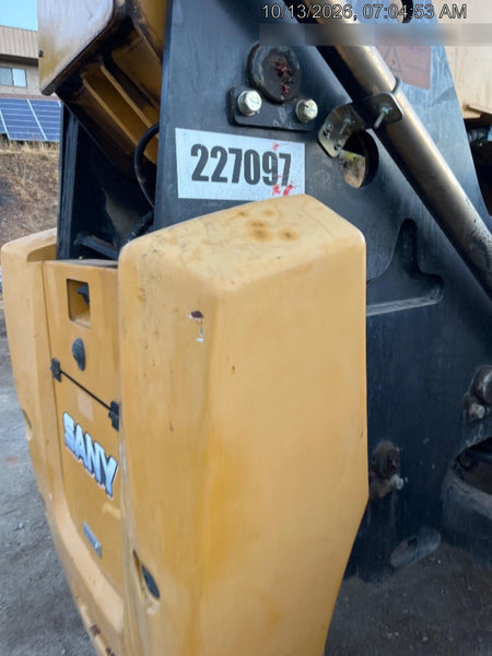 2022 SANY STH1056